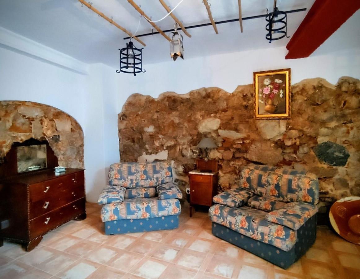 Casa Rural Maribel Santa Amalia Екстериор снимка